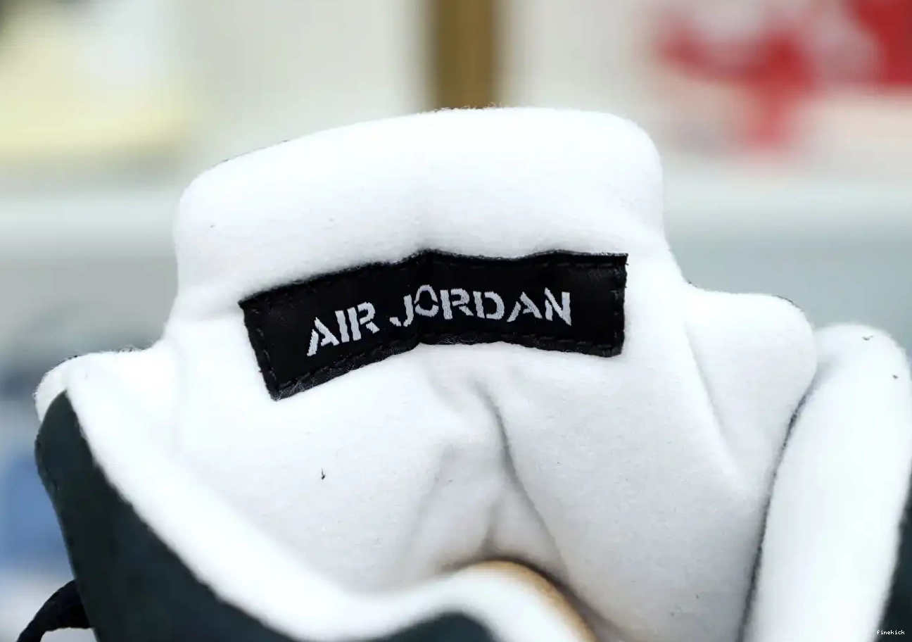 AIR 5 JORDAN 2021 RETRO 'OREO' 0704